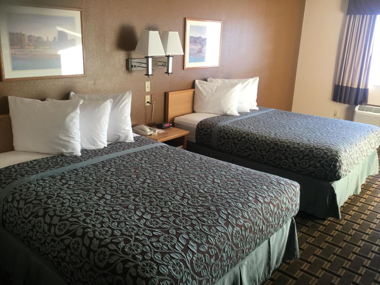 Days Inn By Wyndham Hurricane/Zion National Park Area Εξωτερικό φωτογραφία